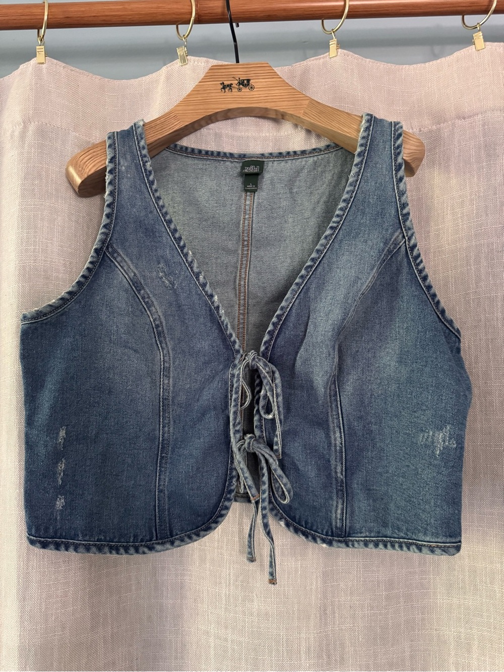 Wild Fable medium wash denim front tie vest top size large